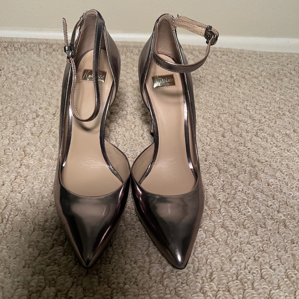 Marciano Metallic Pointed-Toe Ankle Strap Heels – Size 7.5 (Brand New)